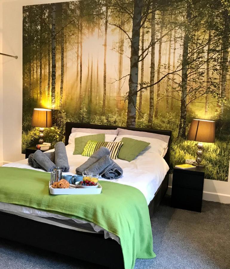 Stylish 3 Bedroom House Only 5 Mins From M6/M58 Wigan Eksteriør billede